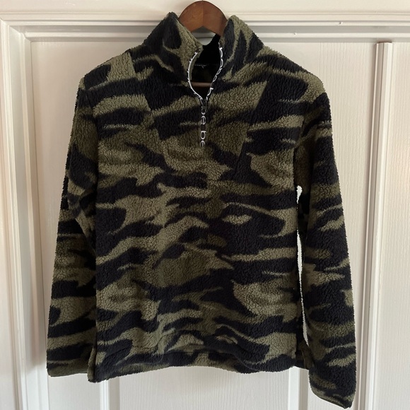 bebe Sweaters - Bebe Sherpa Camo Zip Pullover (S)